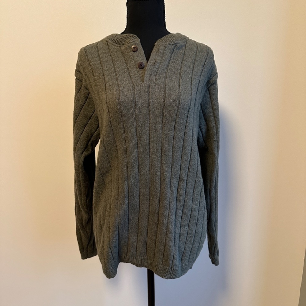 *HAGGAR* Men's Green Long Sleeve Sweater Size Medium